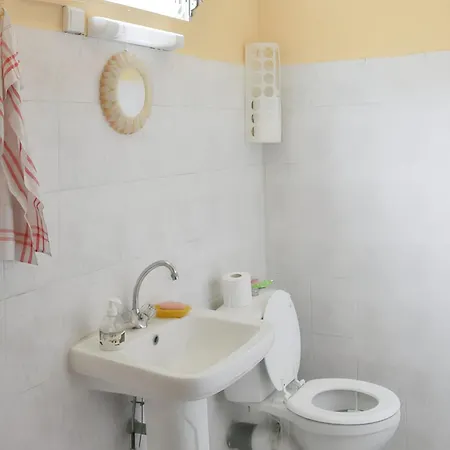 Holiday home Maison Conviviale Avec Vue Sur La Montagne A Sainte-Maxime