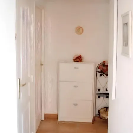 Holiday home Maison Conviviale Avec Vue Sur La Montagne A Sainte-Maxime